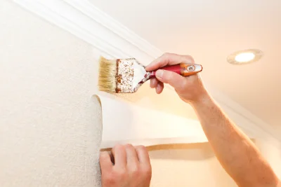 Pose de papier peint à Sarnois — revêtements muraux et toiles de verre